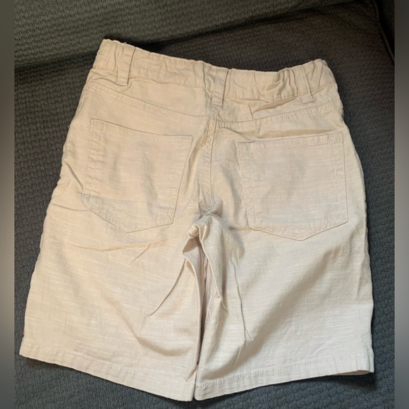 Cat & Jack Khaki Shorts - Picture 2 of 3